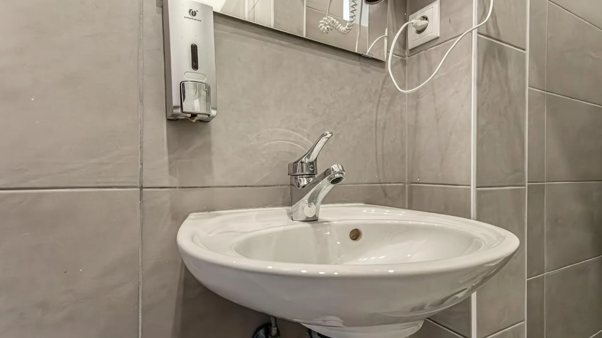 Stylish Apartment Near Akh Free Wi-Fi & Netflix Vienna
